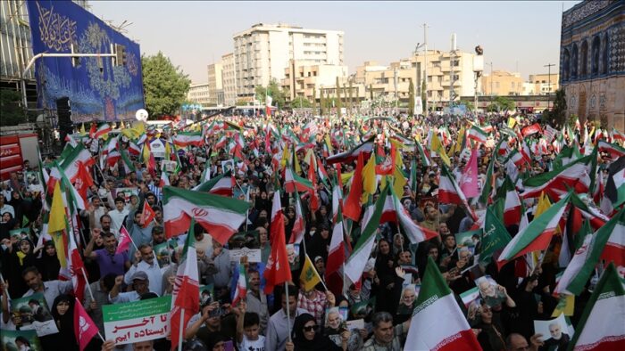 Iran asks to negotiate amid deadly crackdown on protesters