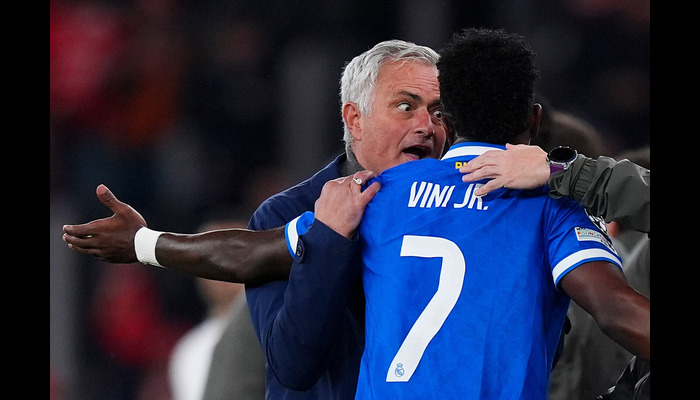 JoseMourinho-ViniciusJunior