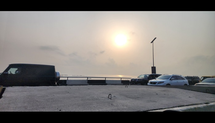 Sunrise over third mainland bridge by Temiloluwa Bamgbose