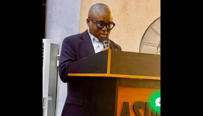 Emeka Ezekwe shines at Unizik AI workshop, bags award