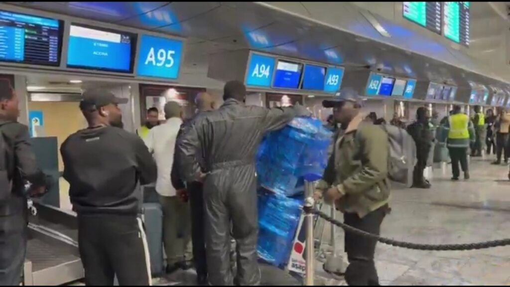 Initial group of Ghanaians returning home from South Africa is en route