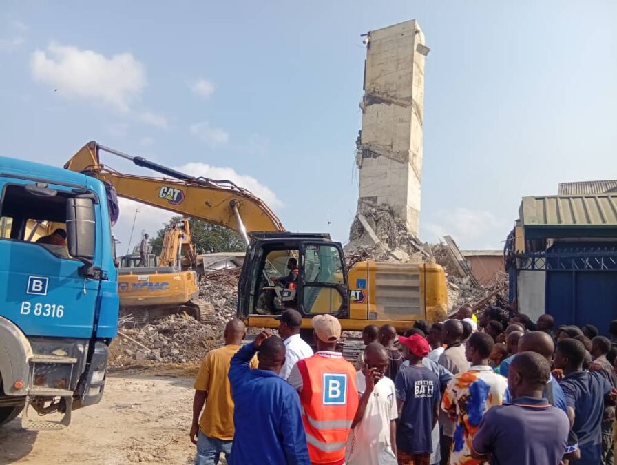 Police, locals dispute trapped victims’ figure as building collapses in Port Harcourt