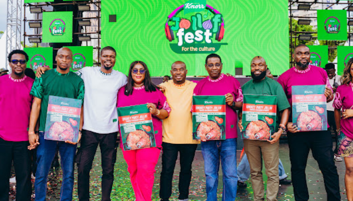 Adekunle Gold thrills at Knorr Smokey Party Jollof launch