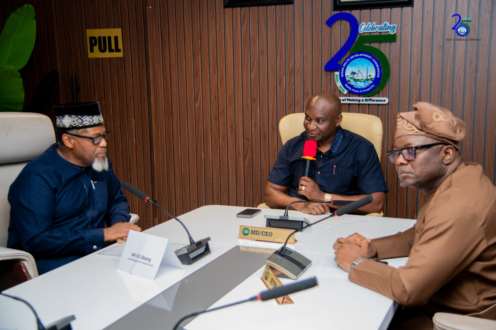 L-R: Ed Ubong, coordinating director of the Decade of Gas Initiative; Samuel Ogbuku, NDDC MD; Victor Antai, NDDC executive director Projects; during a courtesy visit by the Decade of Gas Team at NDDC hq in Port Harcourt.