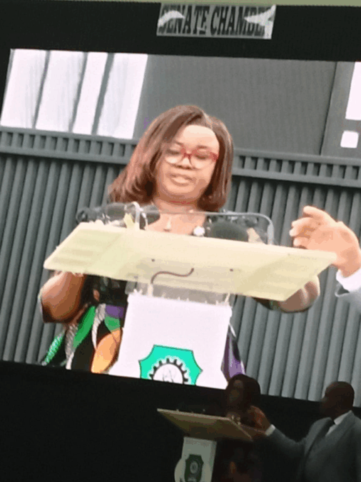 Idayingi Daminabo, Registrar, setting the stage for the unveiling 