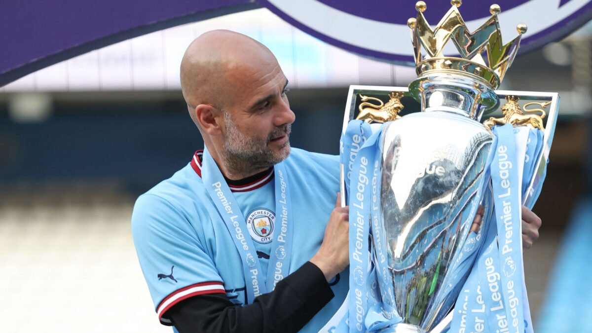 Pep-guardiola-EPL trophy