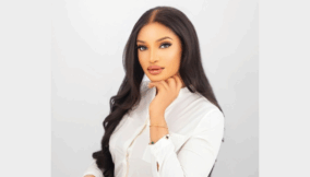 The woman connecting Africa, one flight at a time