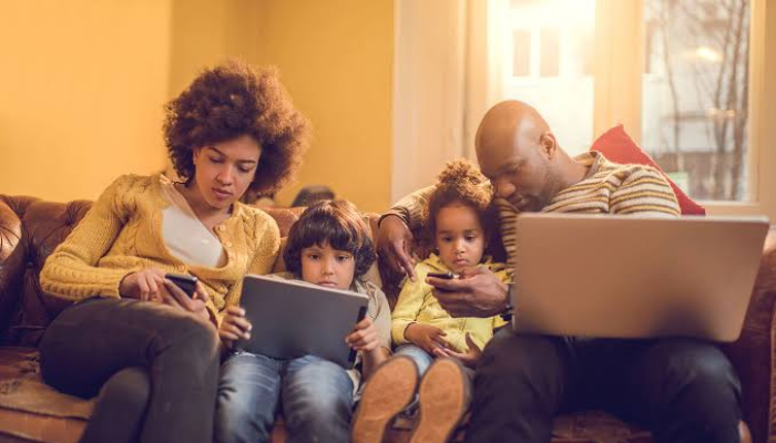 Helping others to find their happiness in the Digital Age