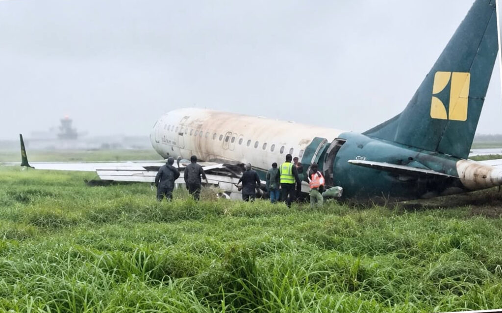 Enugu Air aircraft veers off runway at Benin airport