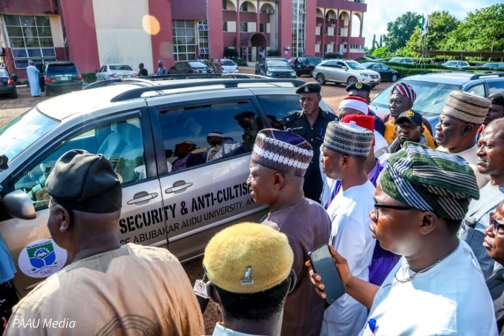 PAAU VC presenting the operational vehicles to security agencies